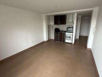VENTA OFICINA 30 M. C/ BALC.  MORENO CENTRO A/CRED