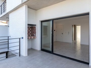 VENTA PH 2 AMB CON TERRAZA Y PARRILLA SAN JOSE