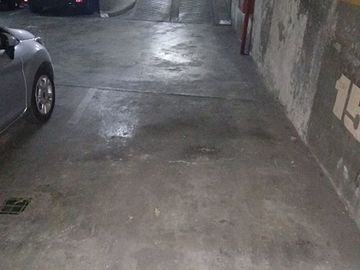 VENTA COCHERA GRANDE CERCA DEL SHOPPING CABALLITO