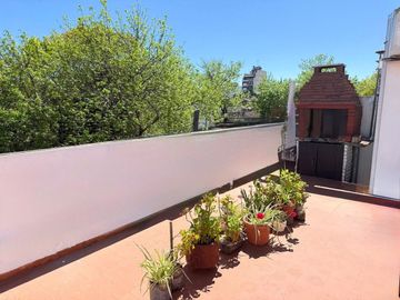 VENTA PH 3 AMB. FLORES BALCÓN TERRAZA REFACCIONADO