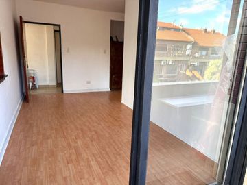 VENTA PH 3 AMB. FLORES BALCÓN TERRAZA REFACCIONADO