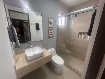 Casa en venta Nayehn Vela zakia queretaro