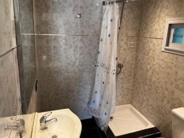 CASA EN VENTA EN VILLA GESELL, GAS NATURAL