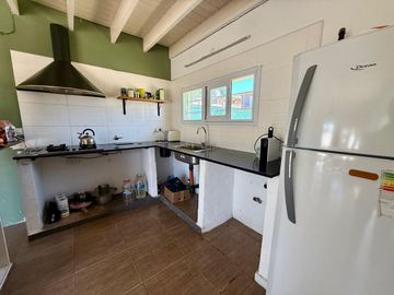 CASA EN VENTA EN VILLA GESELL, GAS NATURAL