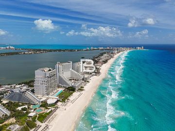 Penthouse En Venta Con Vistas al Mar en Emerald Tower Cancun