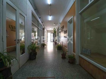 VENTA 4 LOCALES COMERCIALES GALERIA EDIFICIO ROCA