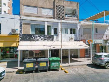 VENTA 4 LOCALES COMERCIALES GALERIA EDIFICIO ROCA