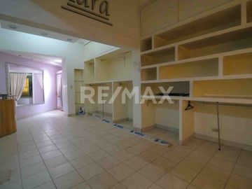 VENTA 4 LOCALES COMERCIALES GALERIA EDIFICIO ROCA