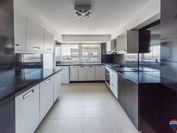 Venta departamento con Terraza propia