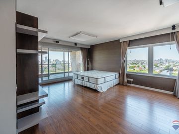 Venta departamento con Terraza propia