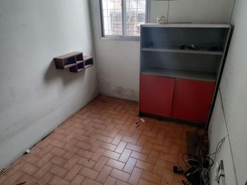 VENTA PH SIN EXPENSAS 4 DORMITORIOS COCHERA JARDIN
