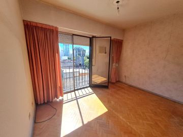 VENTA 2 AMB C/COCHERA LUZ LAVADERO VELEZ SARFIELD