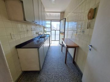 VENTA 2 AMB C/COCHERA LUZ LAVADERO VELEZ SARFIELD
