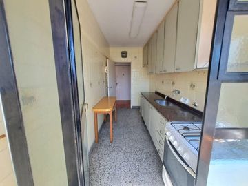 VENTA 2 AMB C/COCHERA LUZ LAVADERO VELEZ SARFIELD