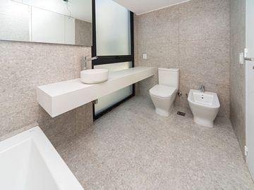 Venta 3 amb Balcon aterrazado y  terraza propia