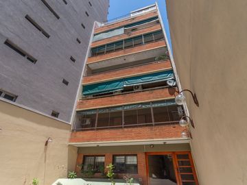 Venta dpto 3 Amb Avellaneda centro con Cochera