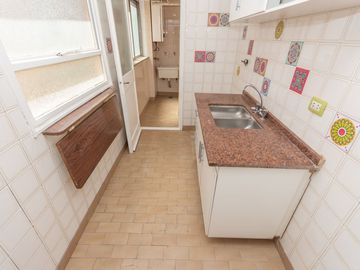 Venta dpto 3 Amb Avellaneda centro con Cochera