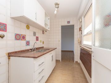 Venta dpto 3 Amb Avellaneda centro con Cochera