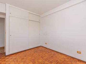 Venta dpto 3 Amb Avellaneda centro con Cochera