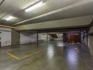 Venta dpto 3 Amb Avellaneda centro con Cochera