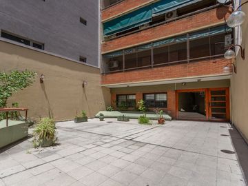 Venta dpto 3 Amb Avellaneda centro con Cochera