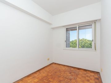 Venta dpto 3 Amb Avellaneda centro con Cochera