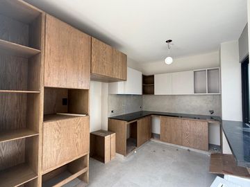 PUNTO LOMAS, Casa en VENTA con jardin y roof garden