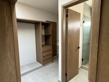 PUNTO LOMAS, Casa en VENTA con jardin y roof garden