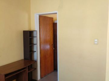 CASA Y COMERCIO EN VENTA MORENO OPORTUNIDAD