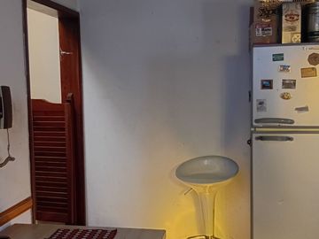 VENTA CASA 3 AMB. MAS OTRA CASA A TERMINAR MORENO