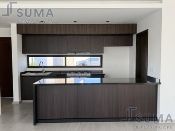 Casa en Venta en Fracc. Lomas del Dorado Residencial, Boca del Rio, Veracruz.