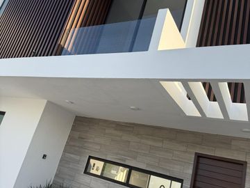 Casa en Venta en Fracc. Lomas del Dorado Residencial, Boca del Rio, Veracruz.