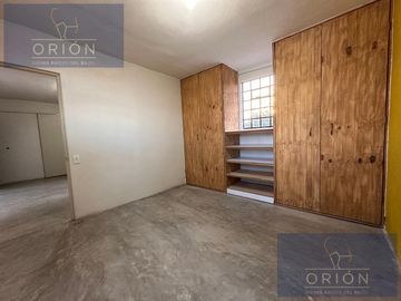 Casa renta de un nivel  cerca del km 94 de carretera Mexico Queretaro San Francisco Soyaniquilpan cerca bodegas de Liverpool