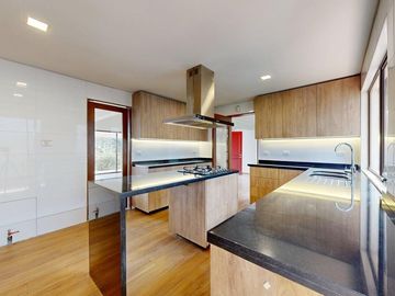 Casa en venta  en LAS CONDES