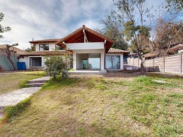 Casa en venta  en LAS CONDES
