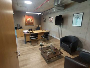 Oficina en arriendo  en HUECHURABA