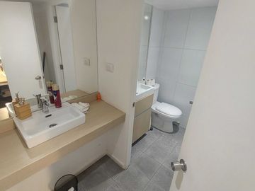 Oficina en arriendo  en HUECHURABA