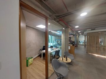 Oficina en arriendo  en HUECHURABA