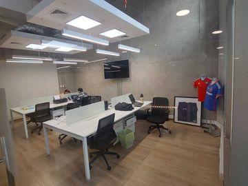 Oficina en arriendo  en HUECHURABA