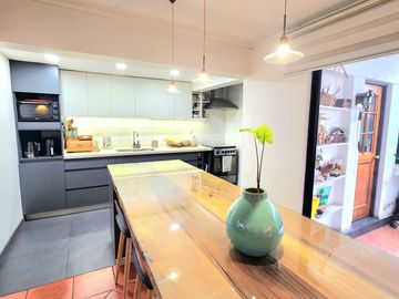 Casa en venta  en LA REINA