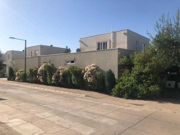Casa en venta  en COLINA