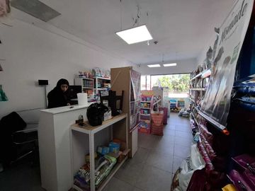 Local comercial en arriendo  en PEÑALOLÉN
