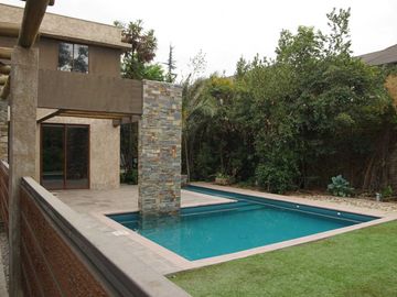 Casa en venta  en LA REINA