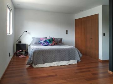 Casa en venta  en LA REINA