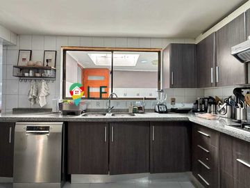Casa en venta  en HUECHURABA