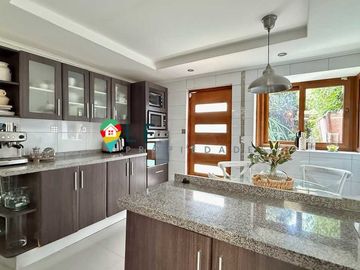 Casa en venta  en HUECHURABA