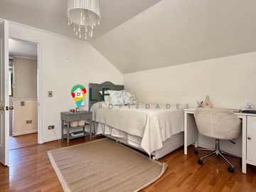 Casa en venta  en HUECHURABA