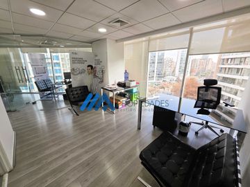 Oficina en arriendo  en LAS CONDES