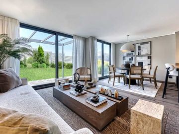 Casa en arriendo  en LO BARNECHEA