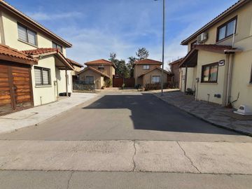 Casa en arriendo  en BUIN